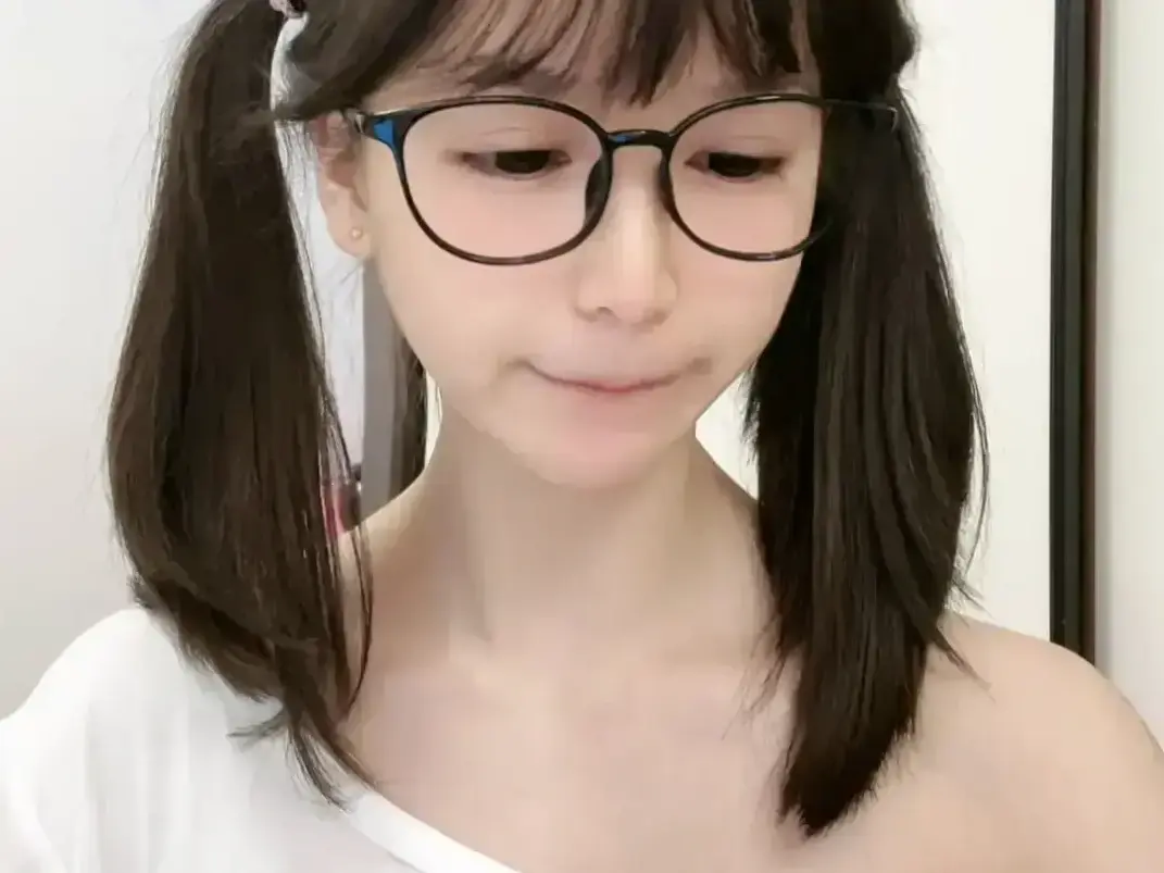 《萌小栖》天才交易员咯咯哒vlog原视频无删减全集免费观看-完整版极速获取-《萌小栖》高清纯净观影体验