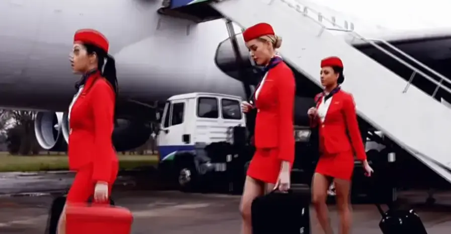 法国空姐2018多塞尔航空完整版高清中字电影全集免费在线观看
